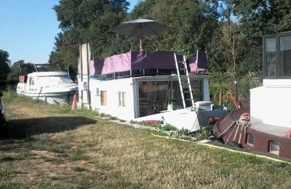 Hotel Bateau Houseboat Camille Donchery Exteriér fotografie